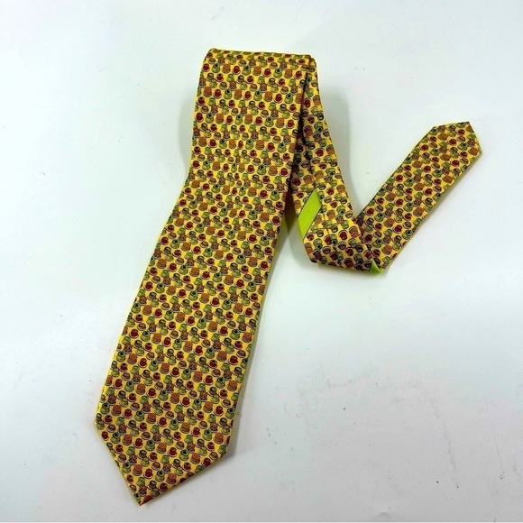Salvatore Ferragamo Pure Silk Luxury Tie - Picture 1 of 10